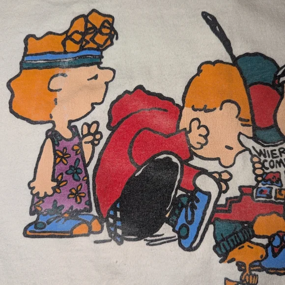 Donating Soon!  Vintage 90s Grunge Kids Peanuts Tshirt - Picture 4 of 5